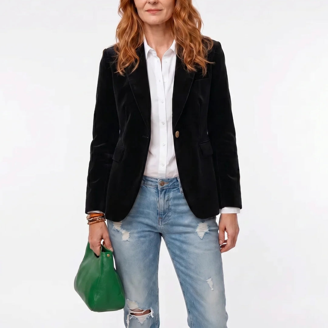 Marlowe | Classic Velvet Blazer