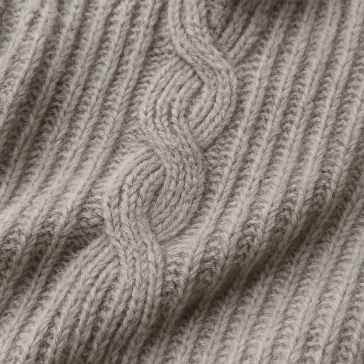 Sofia | Soft Cable Knit Sweater