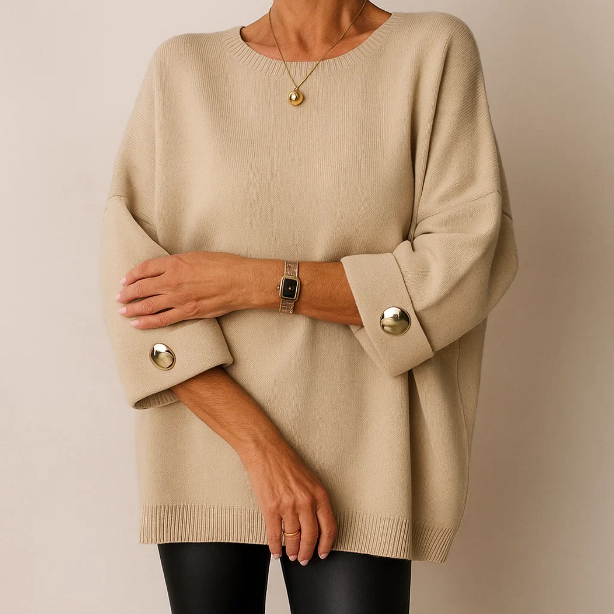 Nivelle | Elegant Knitted Blouse with Button Detail
