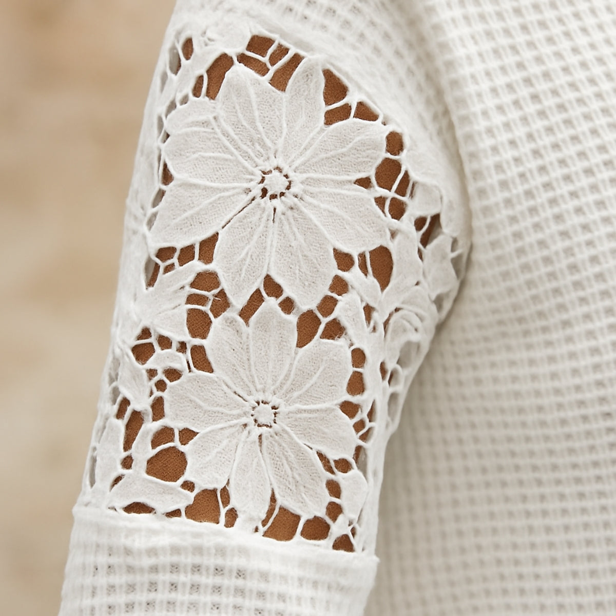 Eloria | Lightweight Hoodie with Lace Details